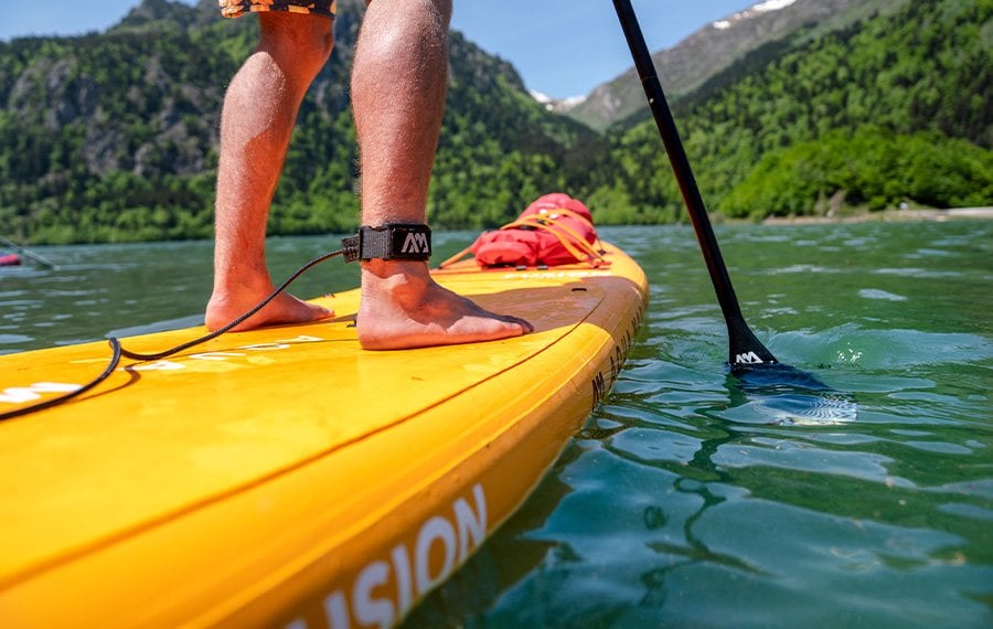 aqua-marina-fusion-sup-ve-kurek-ile-doga-ortaminda-surus