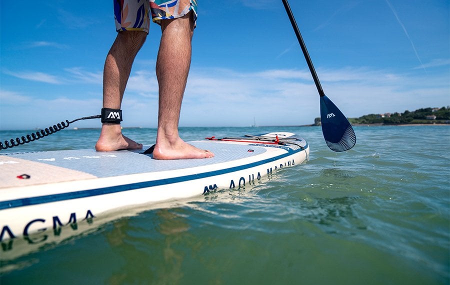 aqua-marina-sup-ve-kurek-ile-denizde-surus-deneyimi