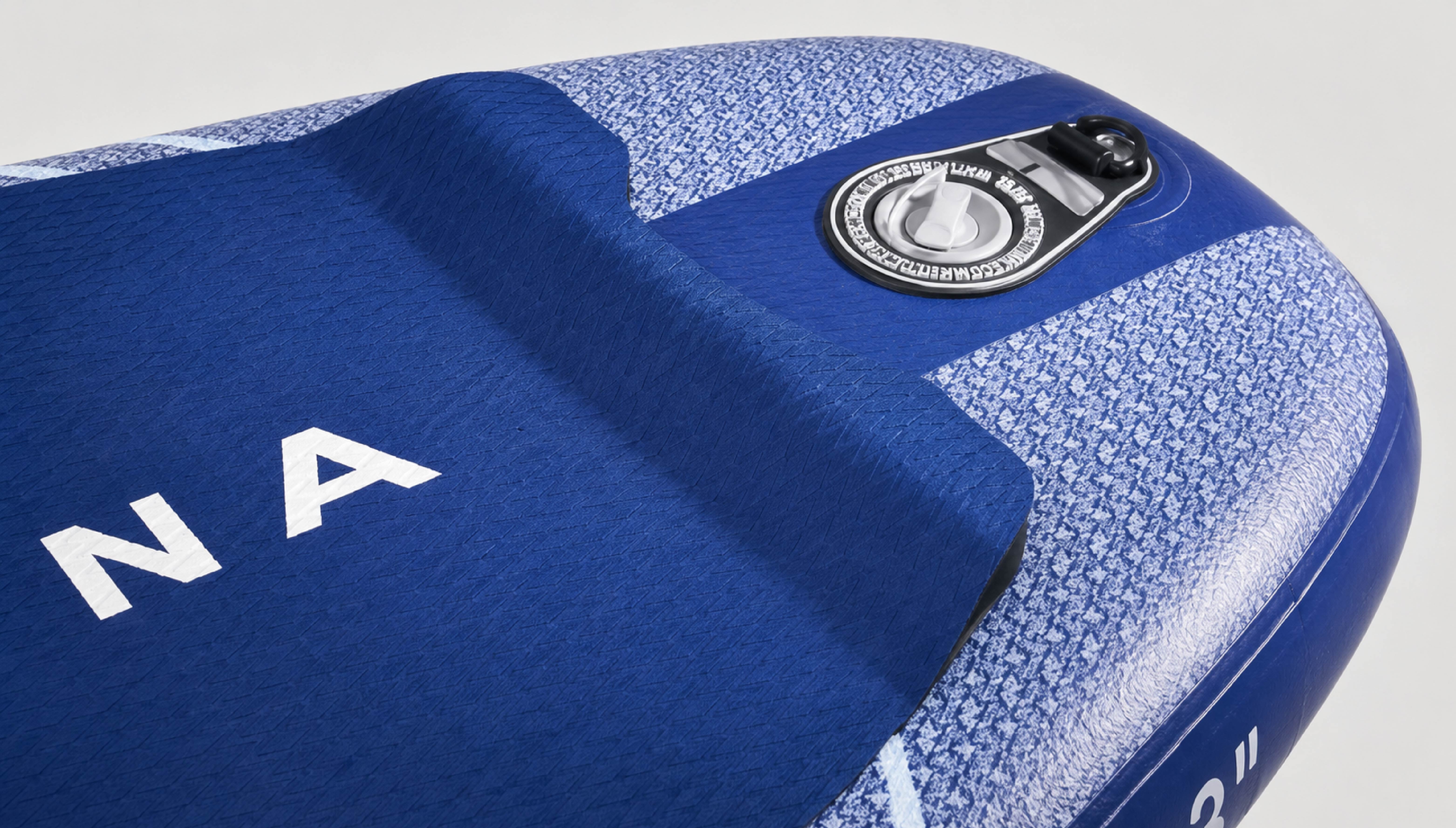 aqua-marina-nexus-sup-board-kick-pad-ve-hava-valfi-detayi