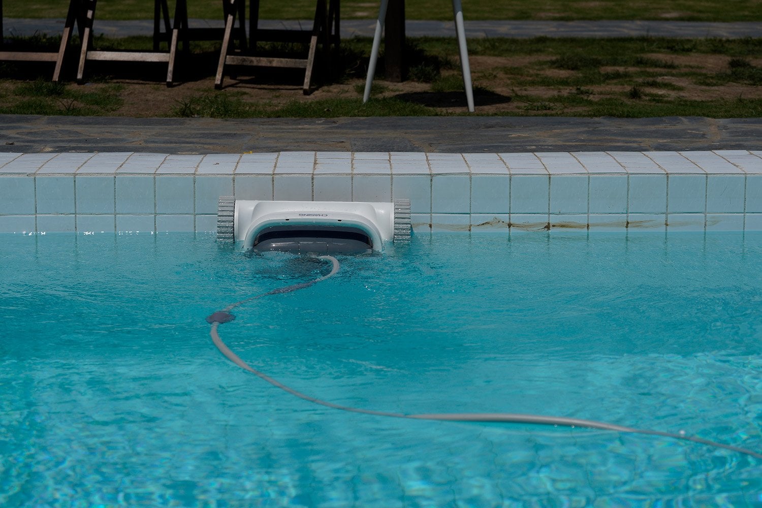 poolmate-hydro-6-su-hatti-temizligi-yapan-havuz-robotu