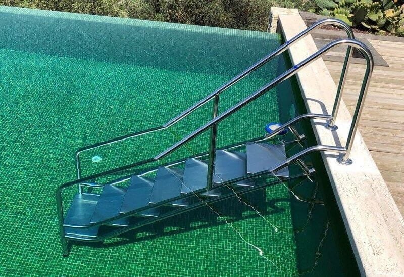 Havuz Merdiveni Modelleri Nedir